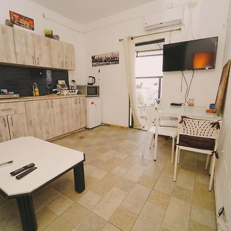 Family Apart Nahariya Exterior photo