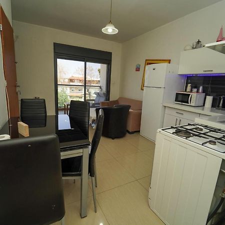 Family Apart Nahariya Exterior photo