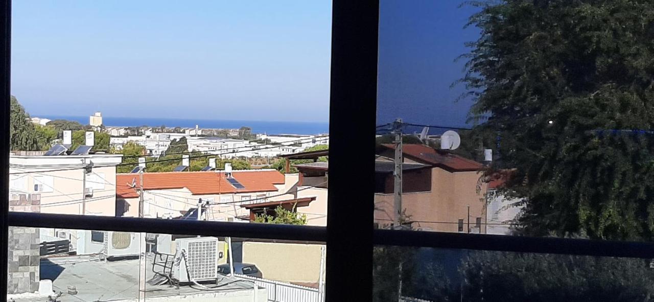 Family Apart Nahariya Exterior photo