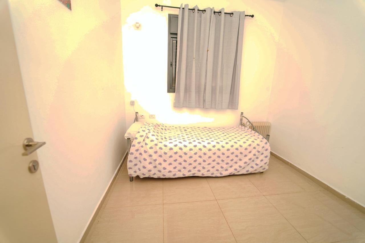 Family Apart Nahariya Exterior photo
